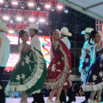 La Lluvia no Detuvo la Fiesta: Más de Mil Personas Abarrotan Concurso Nacional de Huapango en González.